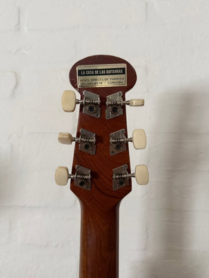 Guitarra Acústica con funda SIN USO! 5 background