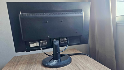 Monitor TV HP 24 1 background